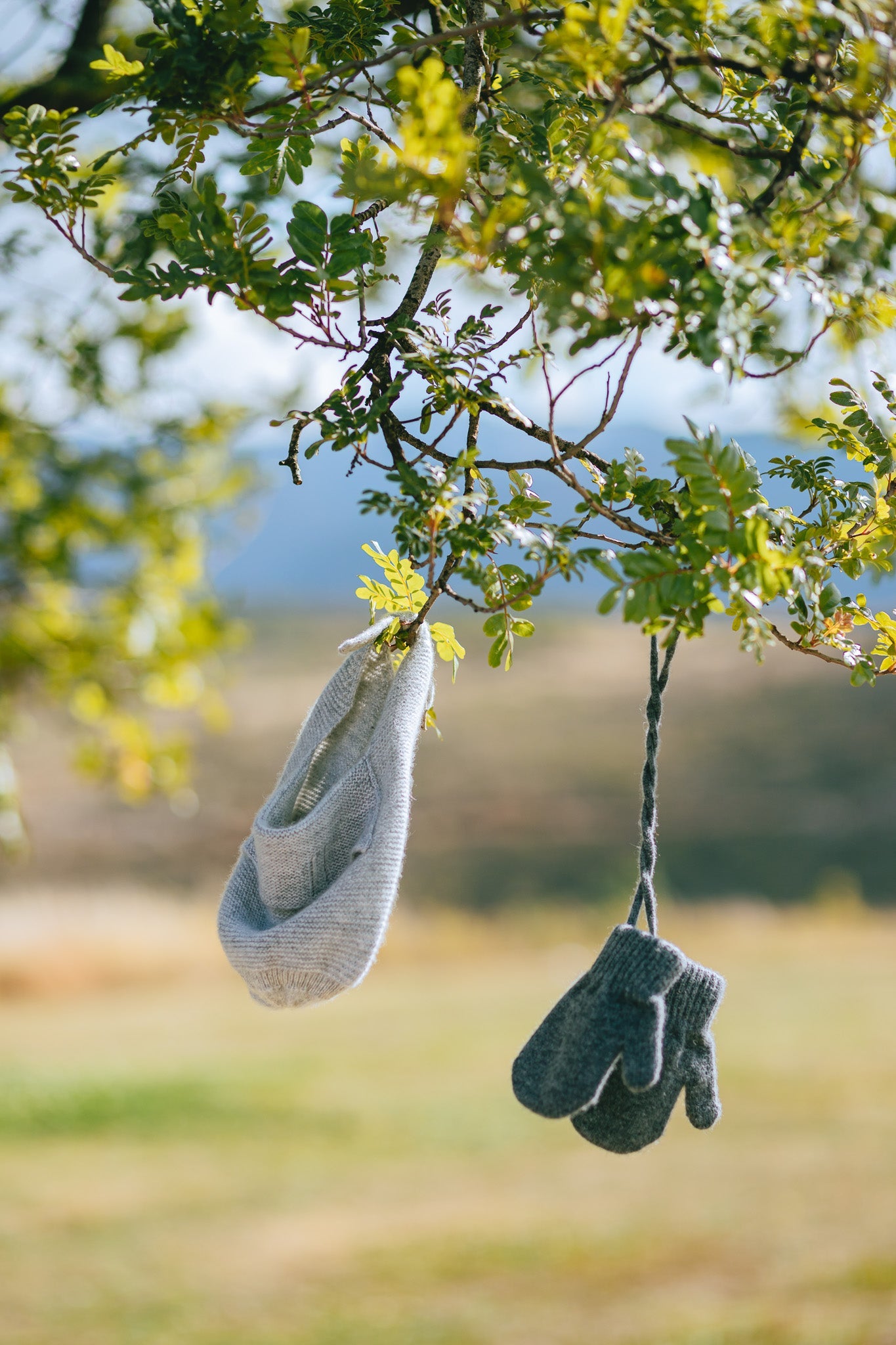 Gift Box | Grey Hat-Mittens-Scarf Bundle